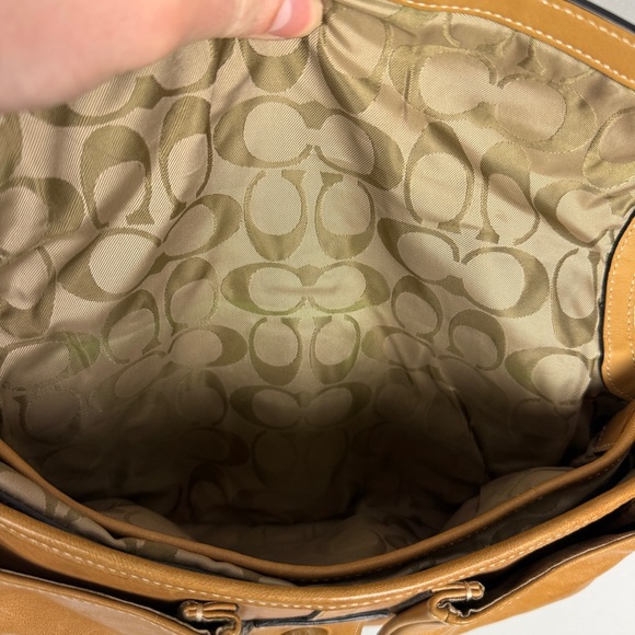 Coach Rare 2004 Hampton Top Handle Honey Leather Baguette Bag - Picture 7 of 9